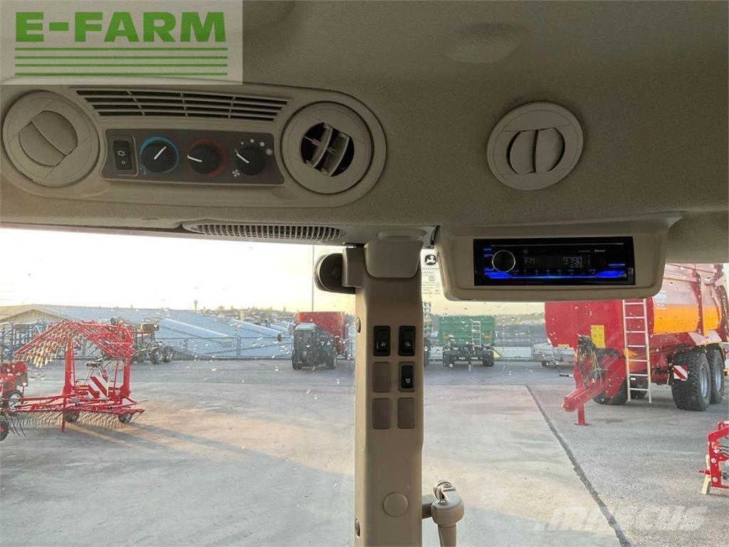 John Deere 5075E Traktory