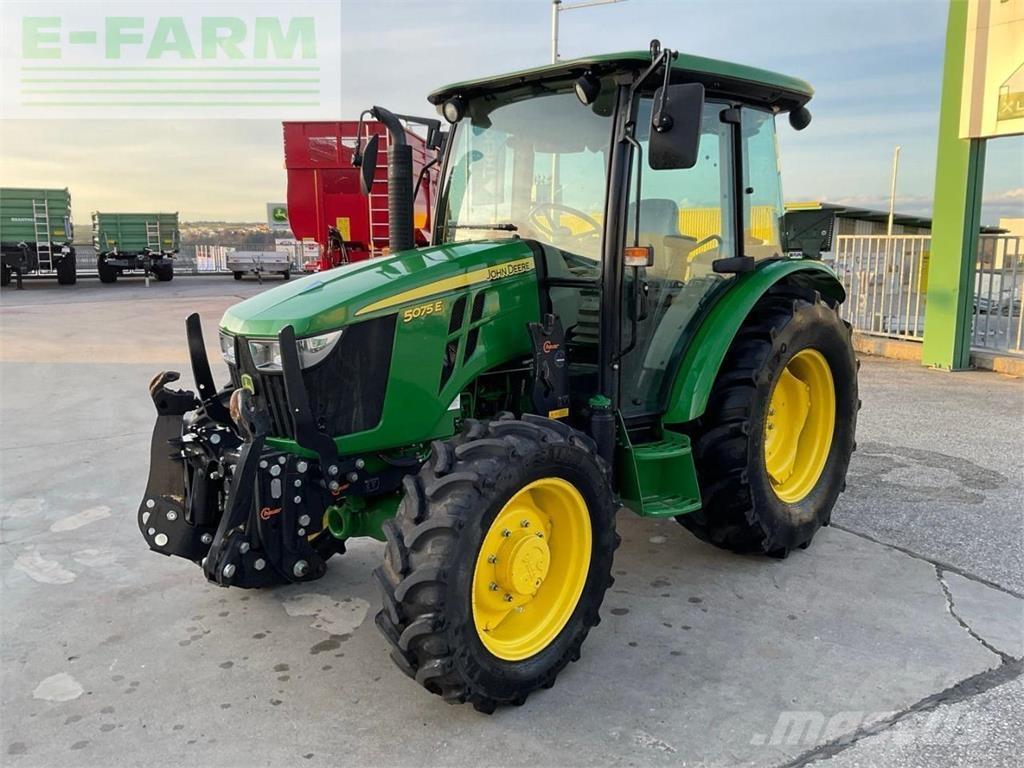 John Deere 5075E Traktory