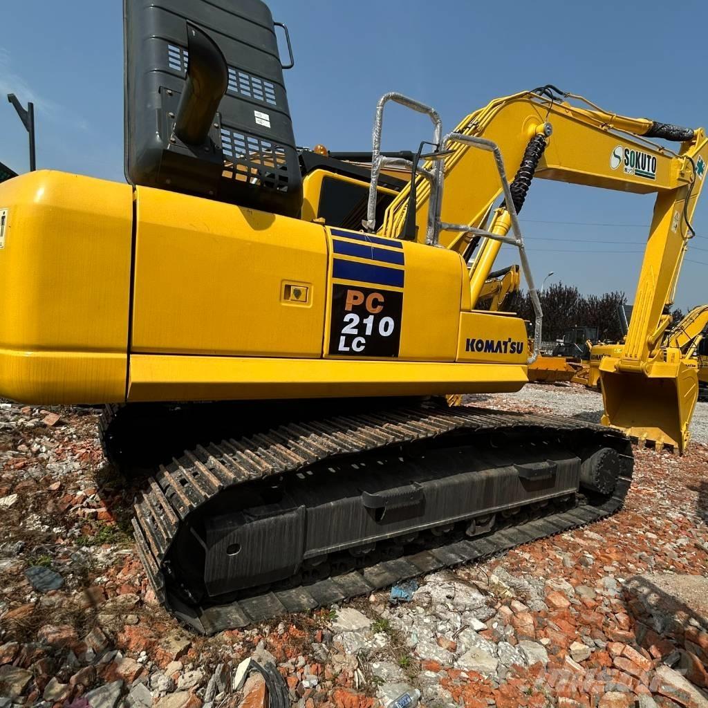 Komatsu 210-8 Pásové rýpadlá