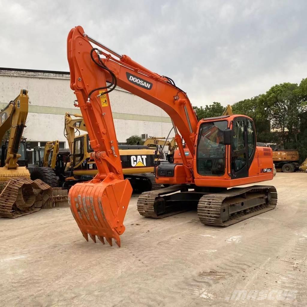 Doosan DX 140 LC Pásové rýpadlá
