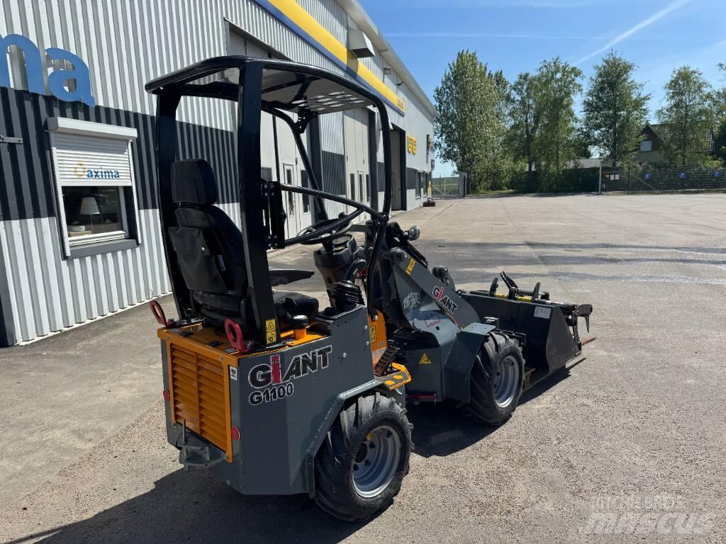 GiANT G 1100 Ďalšie poľnohospodárske stroje