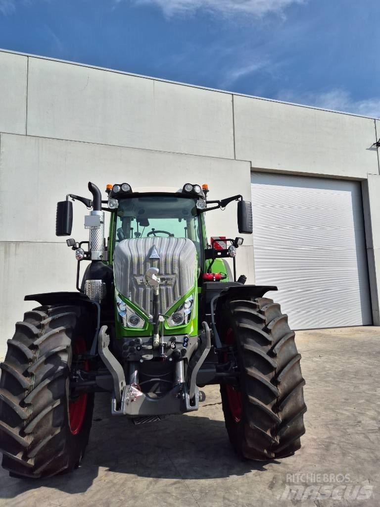 Fendt 822 Vario Traktory