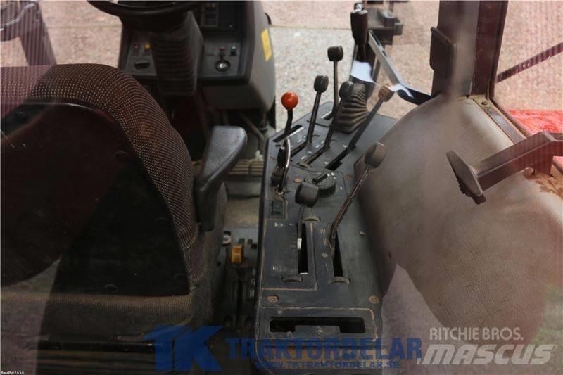 CASE 5140 Maxxum Kabíny a interiér