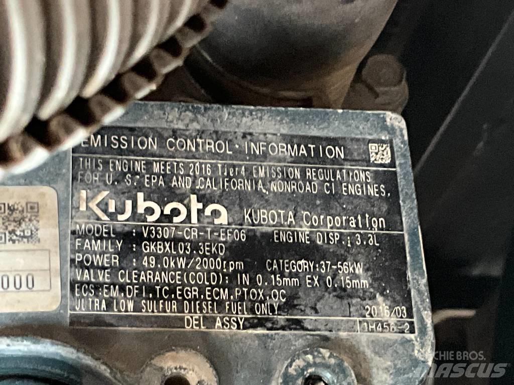 Kubota KX 080-4 Midi rýpadlá 7 t - 12 t
