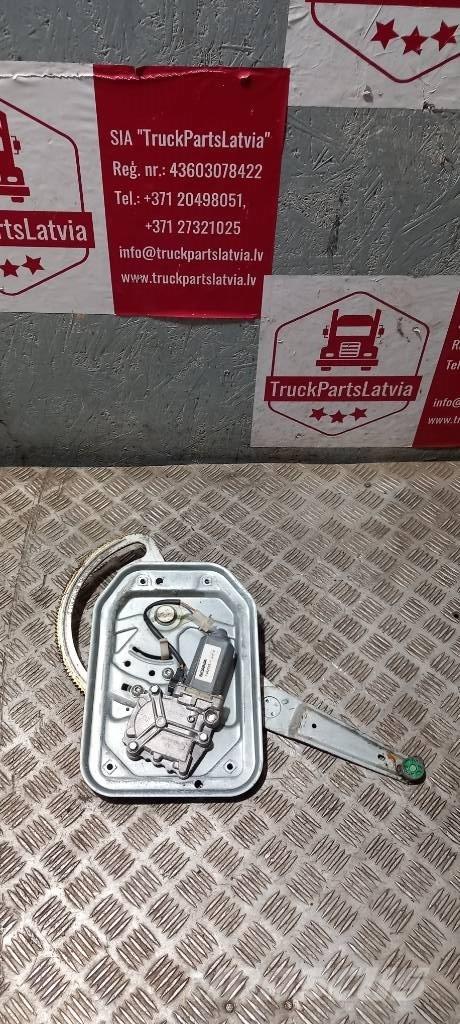 Scania R 440    1442293 Kabíny a interiér