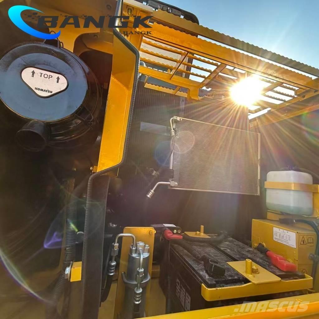 Komatsu PC160 Pásové rýpadlá