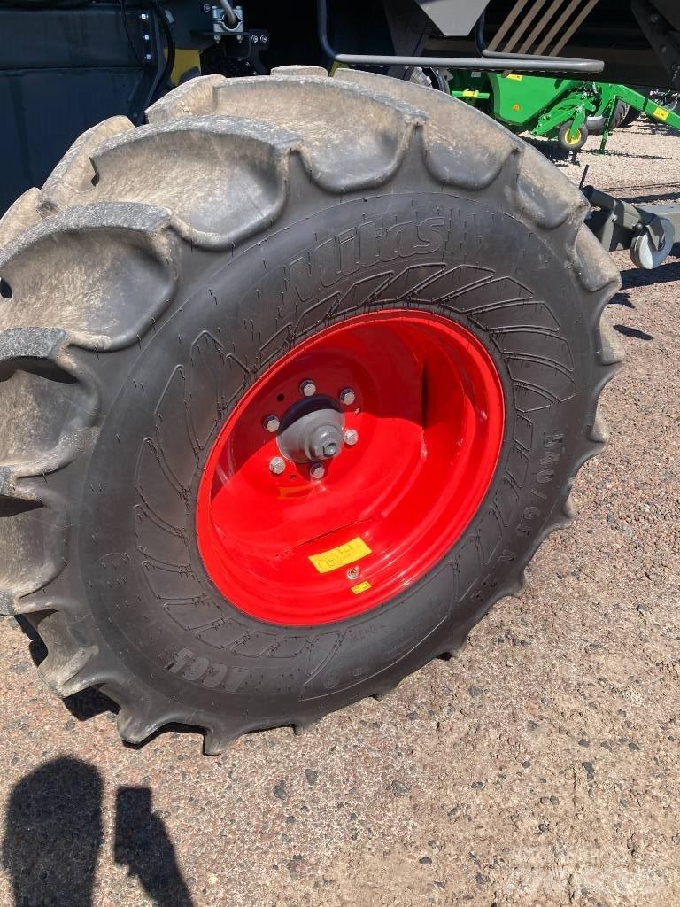 Fendt 5335 C Kombinované zberacie stroje