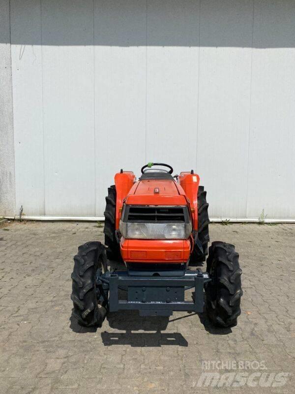Kubota GL29 Kompaktné traktory