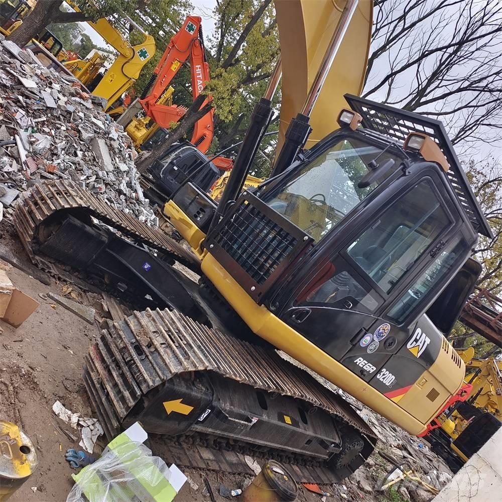 CAT 320 D L Pásové rýpadlá