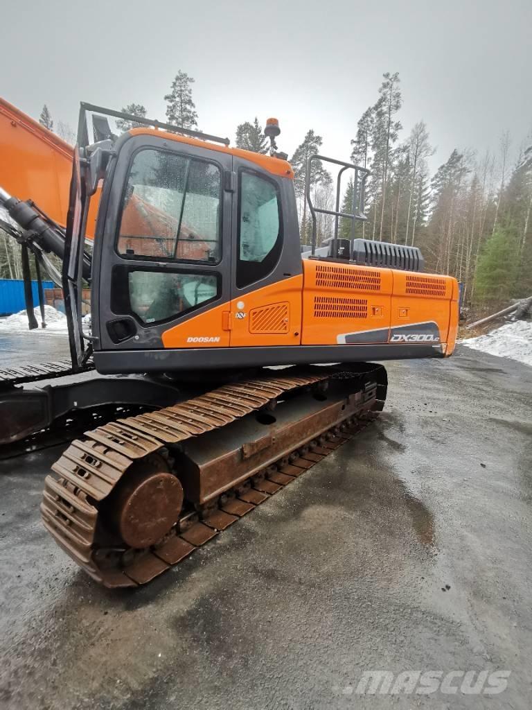 Doosan DX 300 LC-5 Pásové rýpadlá