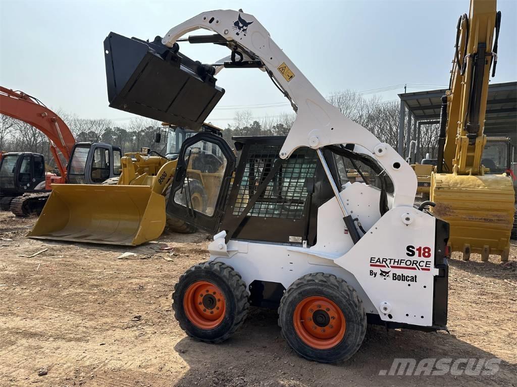 Bobcat S 18 Šmykom riadené nakladače