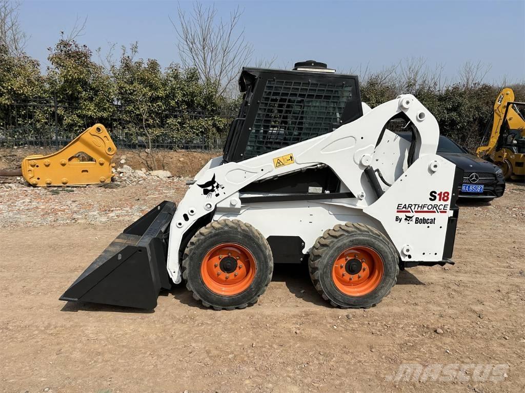 Bobcat S 18 Šmykom riadené nakladače
