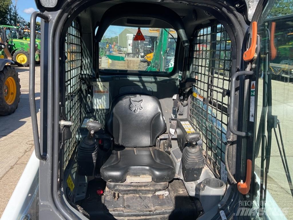 Bobcat T 450 Šmykom riadené nakladače