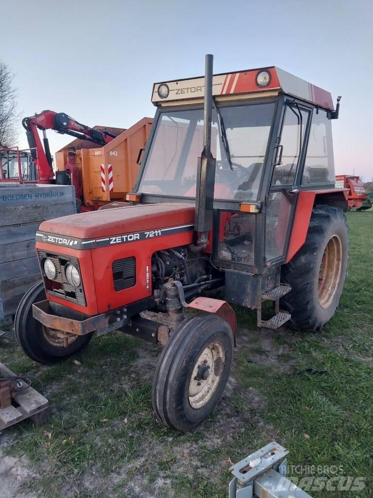 Zetor 7211 Traktory