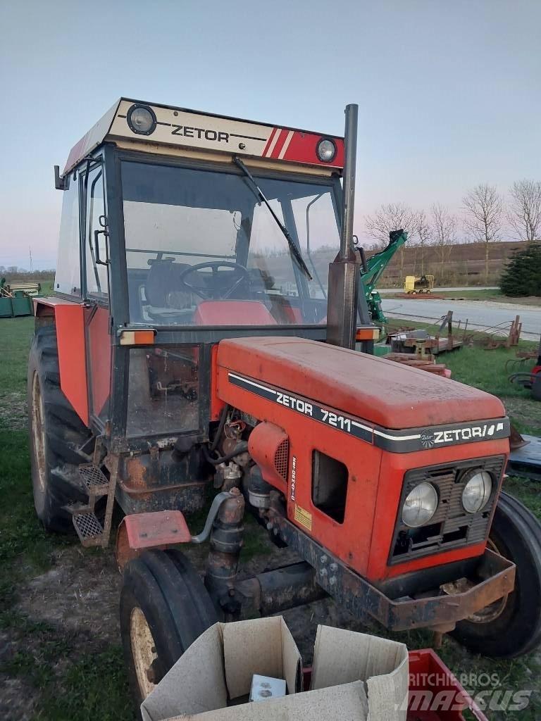 Zetor 7211 Traktory