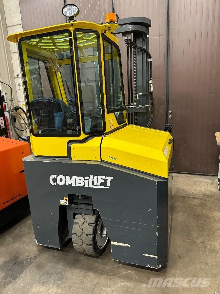 Combilift CBE3000 4 cestné vysokozdvižné vozíky