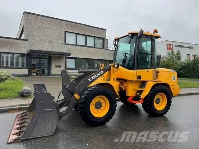 Volvo L 30 G Kolesové nakladače