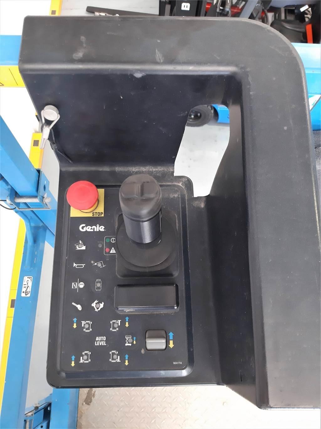 Genie GS5390RT Nožnicové zdvíhacie plošiny