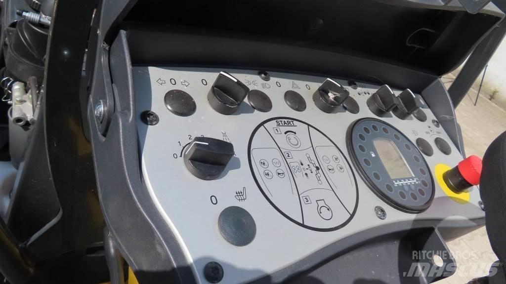 Bomag BW80 AD-5 Tandemové valce