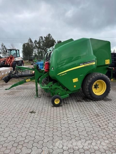 John Deere F 440 R Lisy na okrúhle balíky