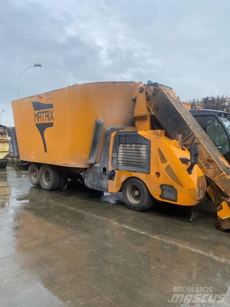  Matrix Rover Jumbo Miešačky krmív