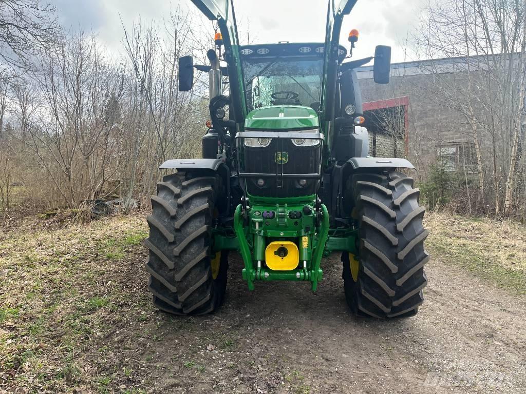 John Deere 6250 R Traktory