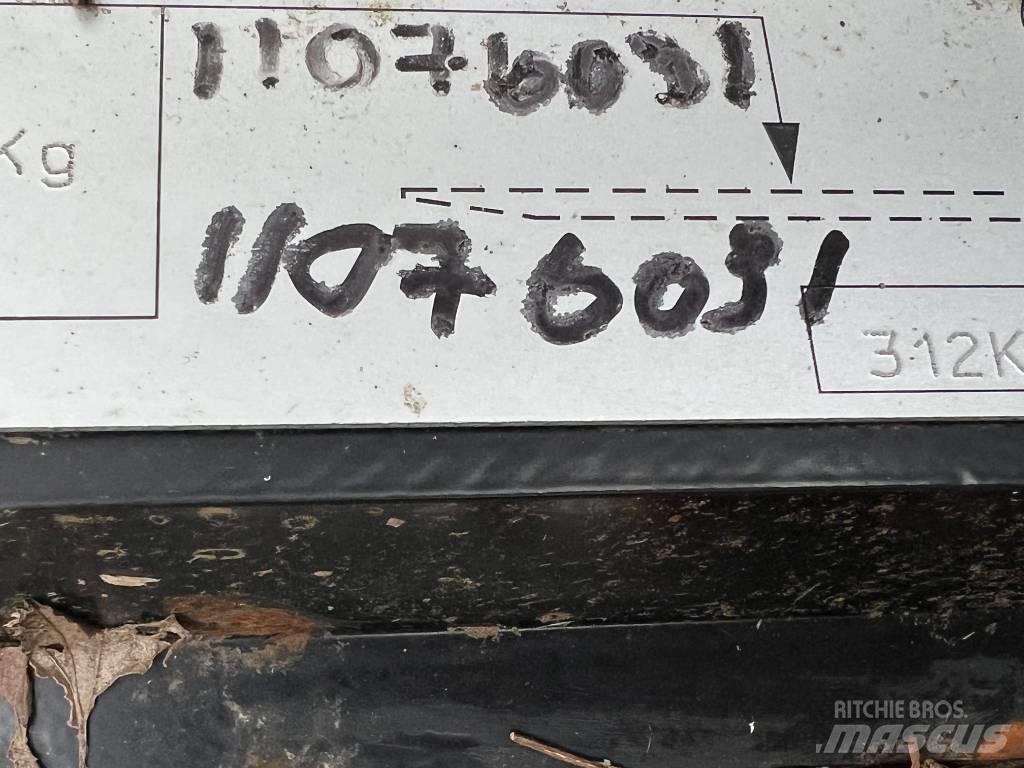 JCB QFIT HEADSTOCK Ďalšie nakladače, rýpadlá a príslušenstvo