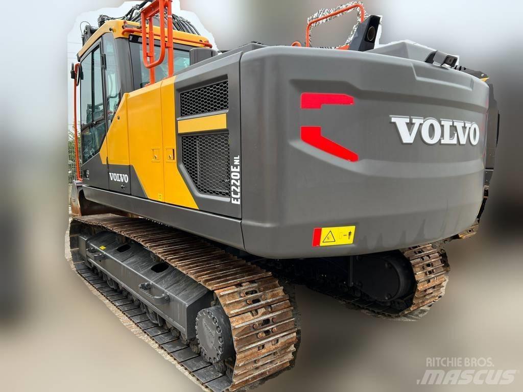 Volvo EC 220 E Pásové rýpadlá