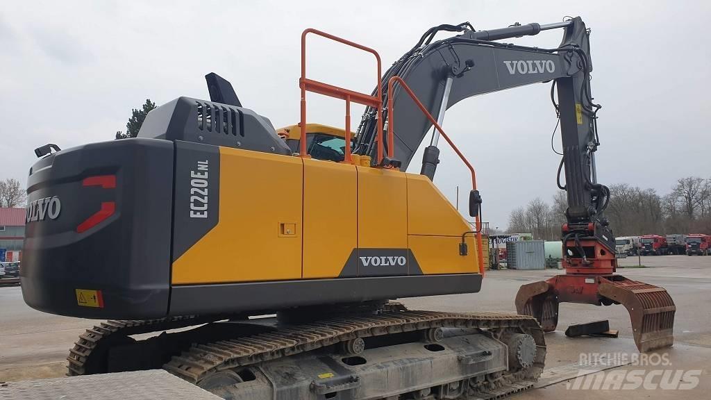 Volvo EC 220 E Pásové rýpadlá