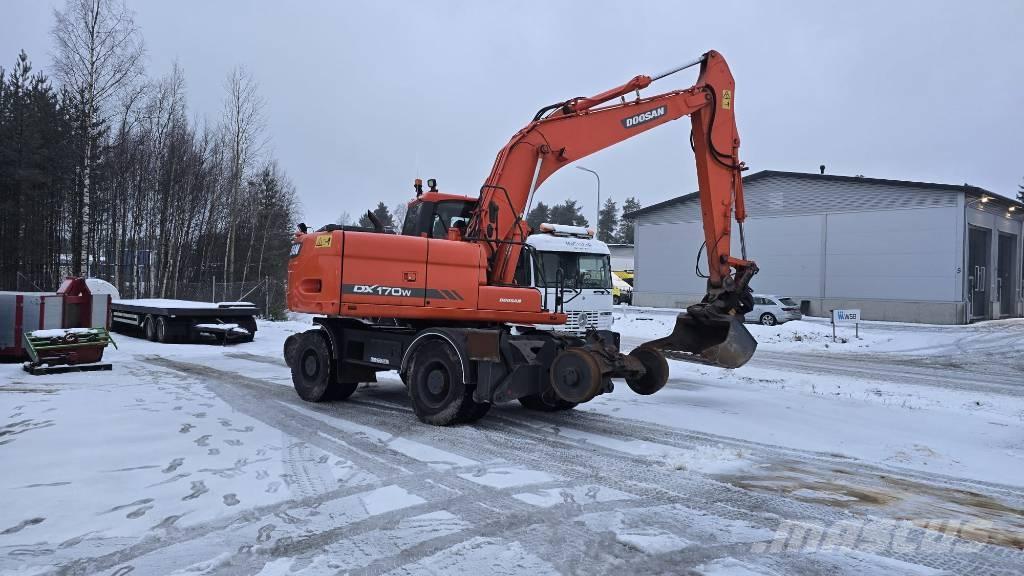 Doosan DX 170 W Kolesové rýpadlá