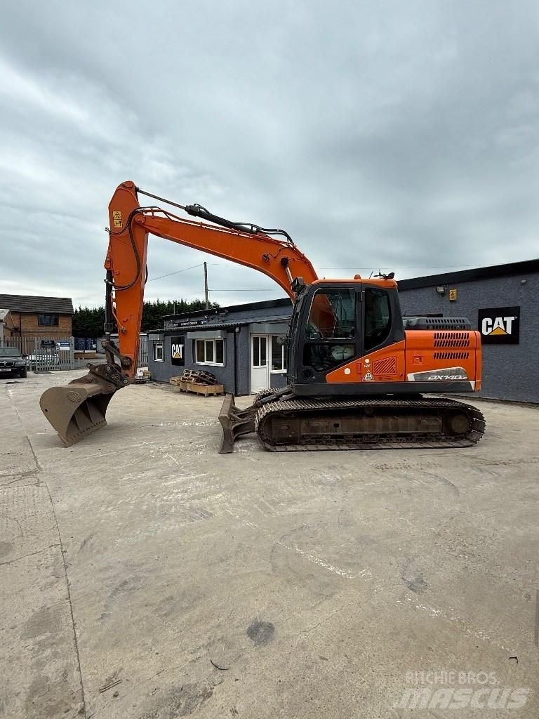 Doosan DX 140 LC Pásové rýpadlá