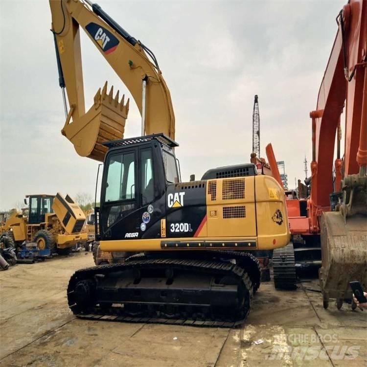 CAT 325DL Pásové rýpadlá