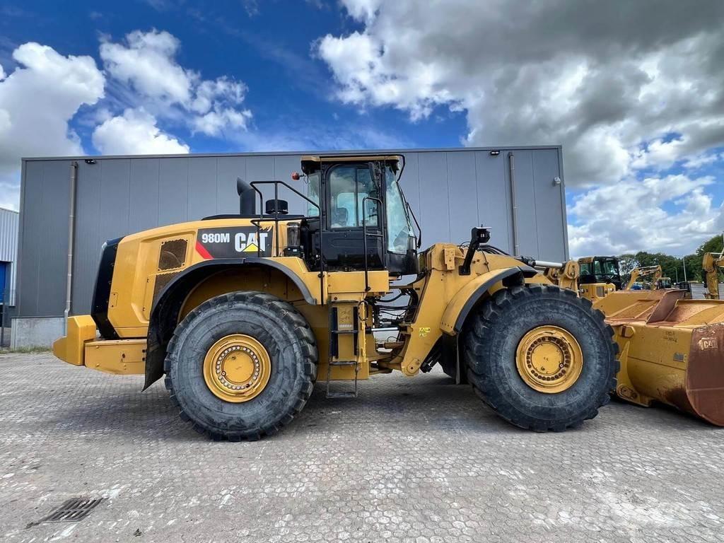 CAT 980M Kolesové nakladače