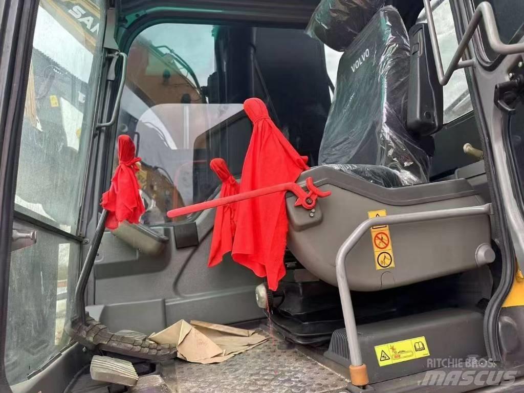 Volvo 240 Pásové rýpadlá