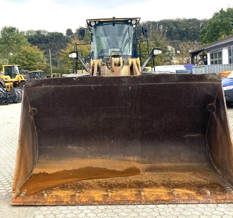 CAT 972 M Kolesové nakladače