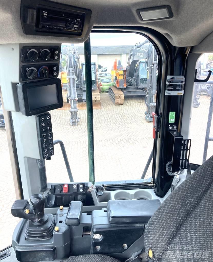 CAT 972 M Kolesové nakladače
