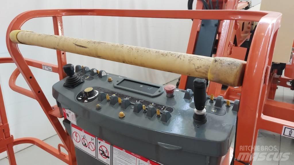 JLG 450 AJ Kĺbové plošiny