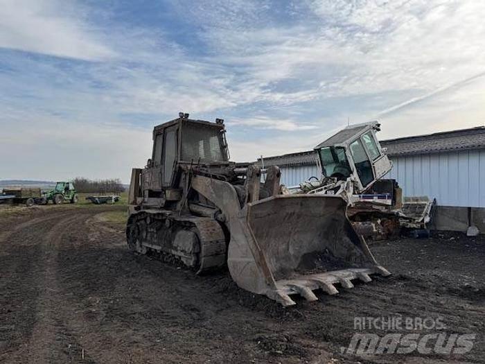 CAT 973C - Kolesové nakladače