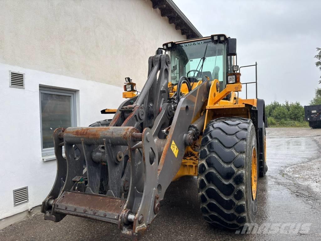 Volvo Radlader L180F Kolesové nakladače
