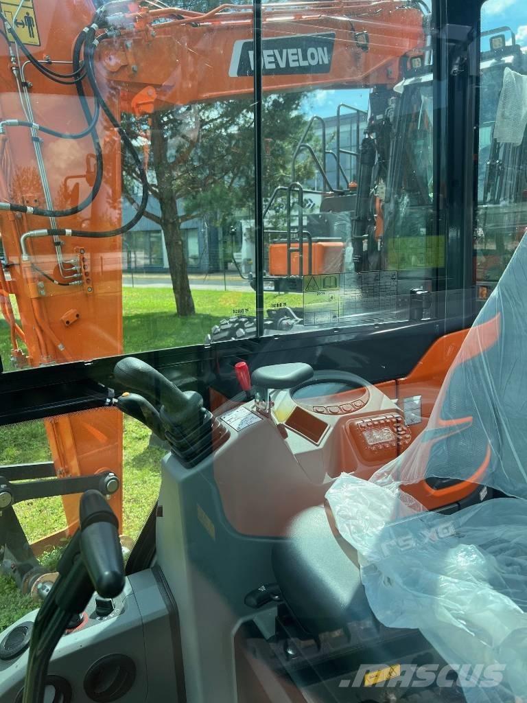 Doosan DX 19 Pásové rýpadlá