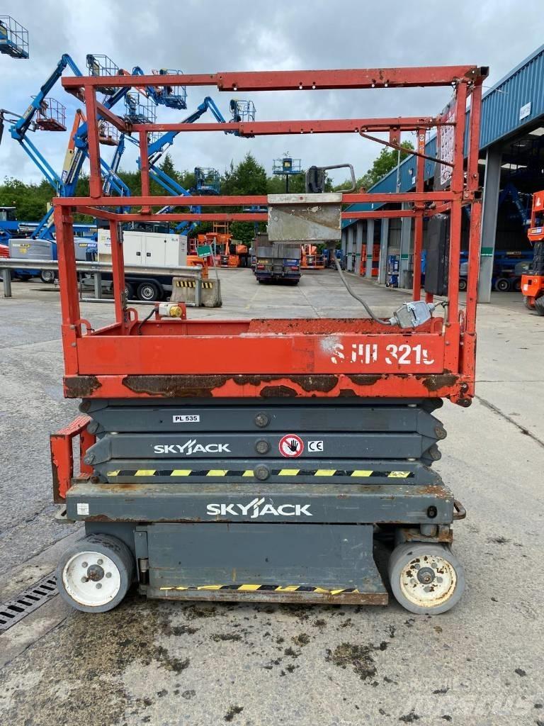 SkyJack SJ 3219 Nožnicové zdvíhacie plošiny