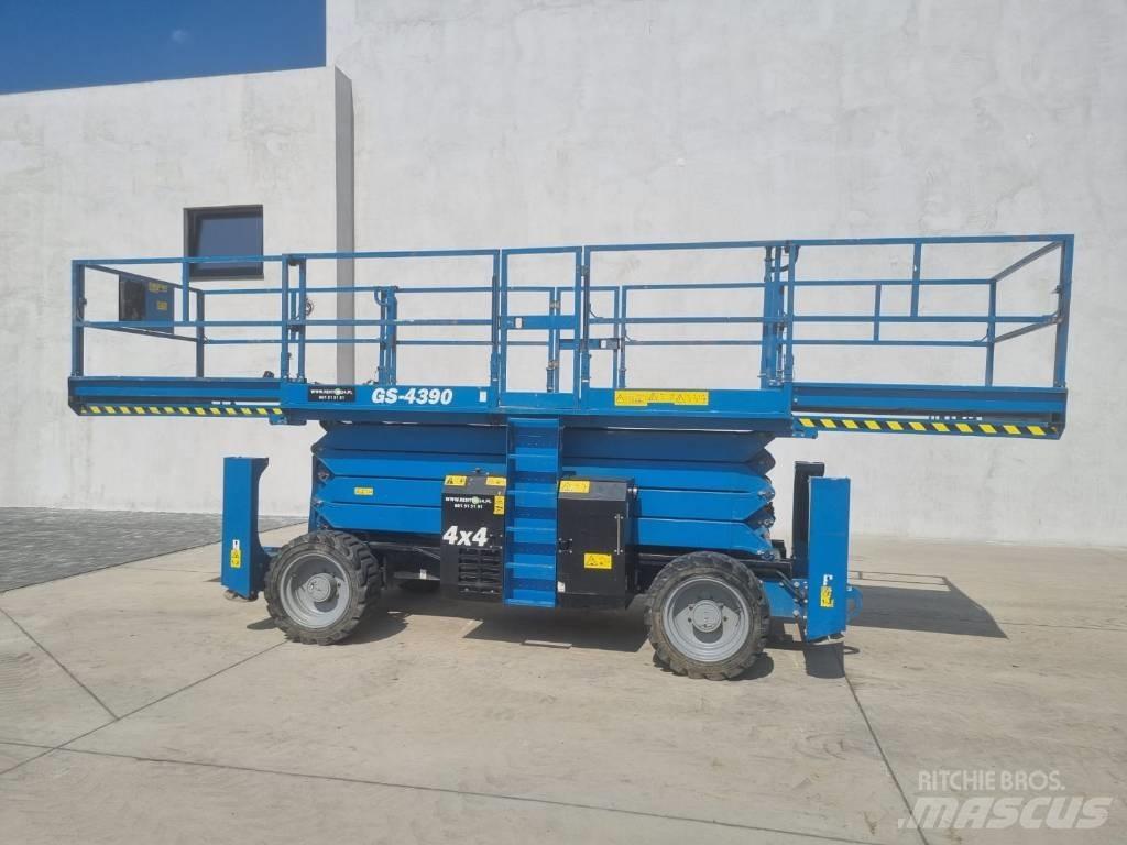 Genie GS 4390 - R304 Nožnicové zdvíhacie plošiny