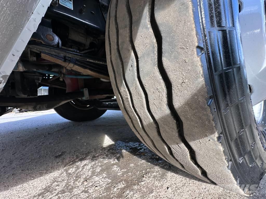 Mack LEU 613 Smetiarske vozidlá