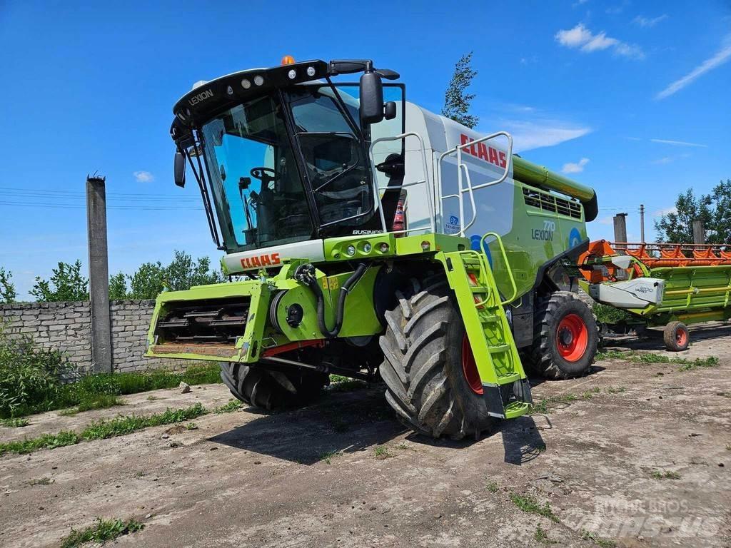 CLAAS Lexion 770 Kombinované zberacie stroje