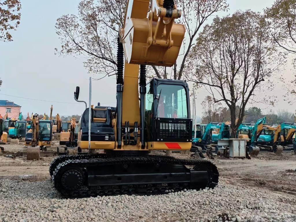 CAT 320 D Pásové rýpadlá