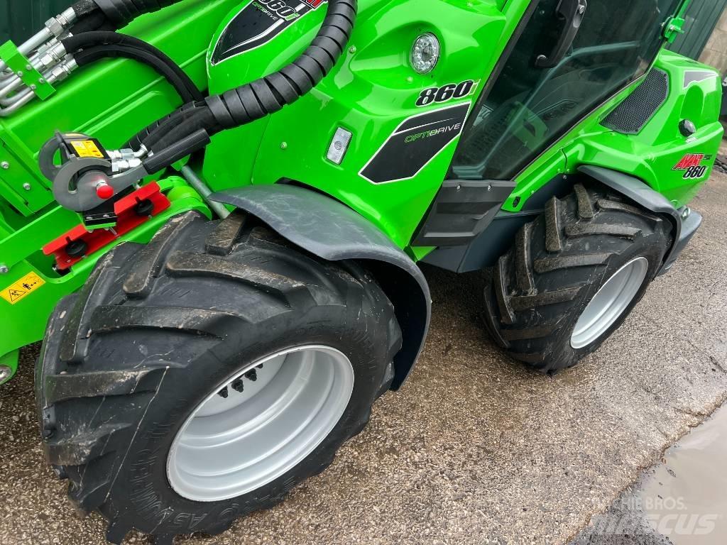 Avant 860 i Kolesové nakladače