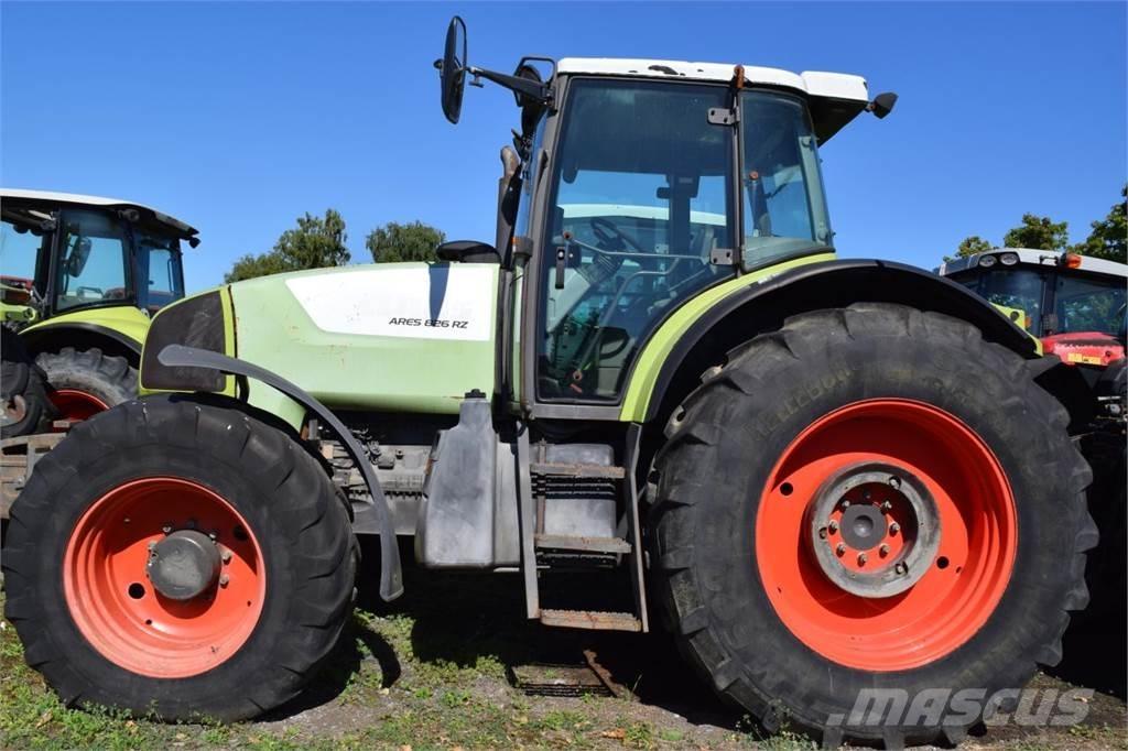 CLAAS Ares 826 RZ Traktory