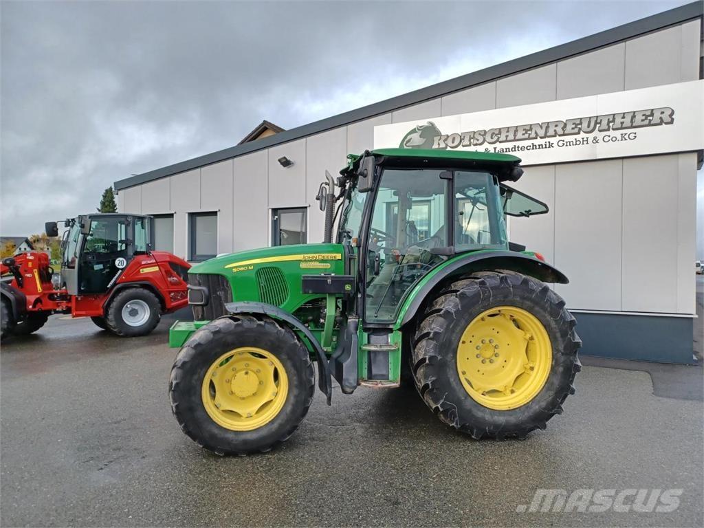 John Deere 5080M Traktory