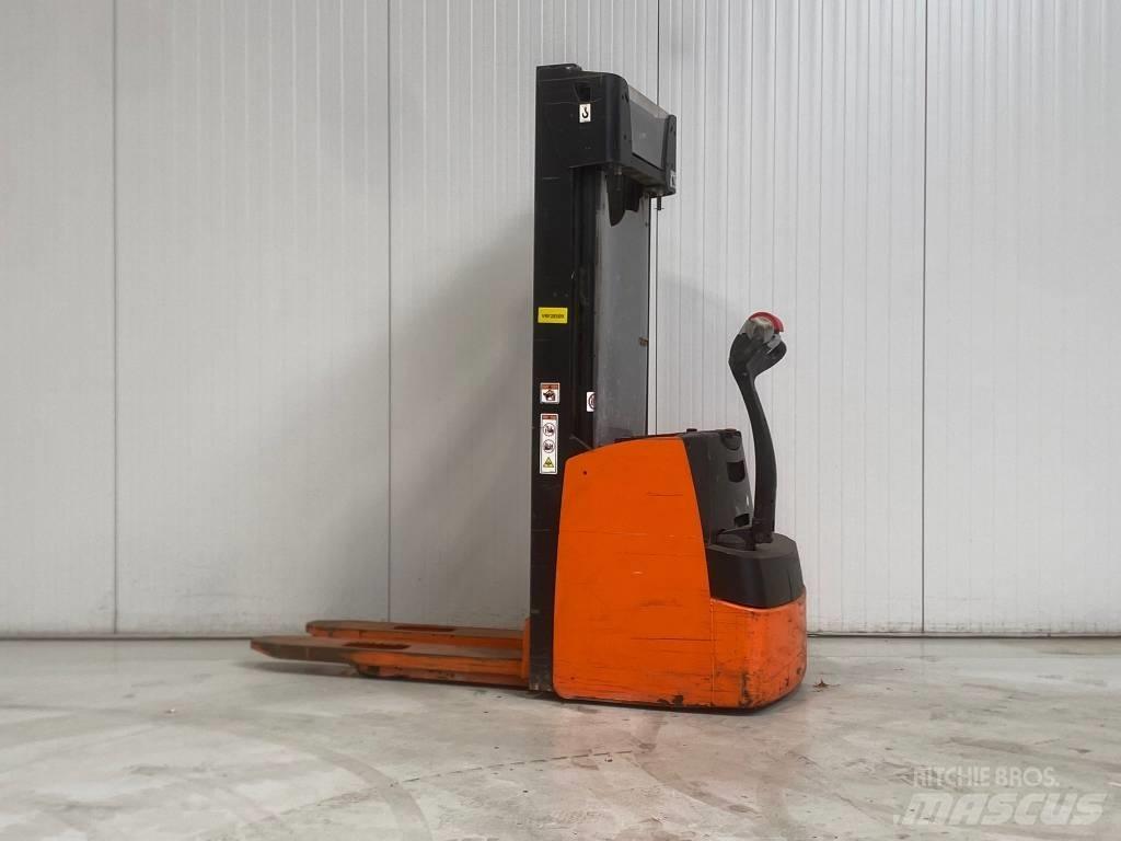 Hyster S1.4 Ručne vedené vysokozdvižné vozíky