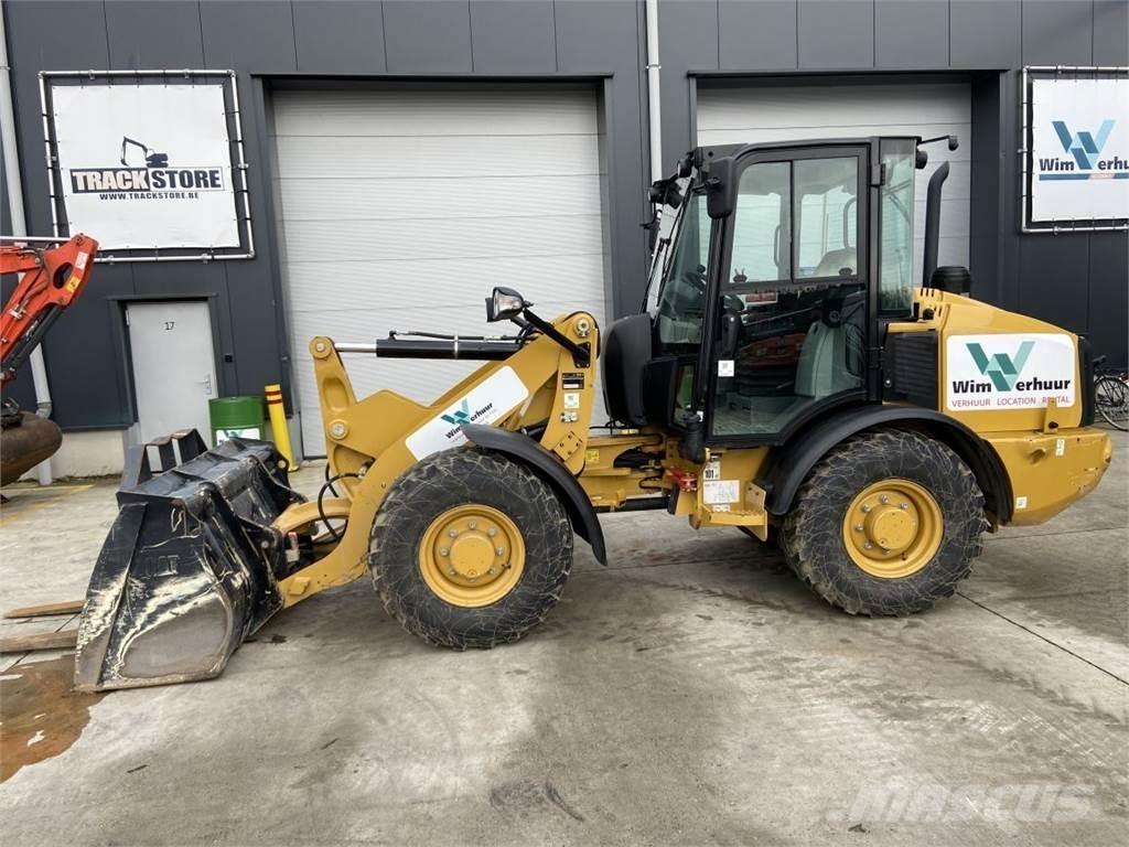CAT 906M (7164) Viacúčelové nakladače